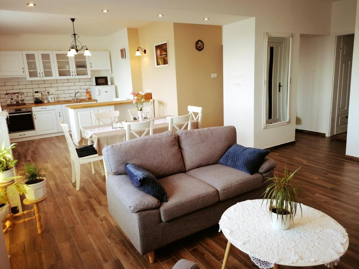 Elisoria Apartments Cserszegtomaj Buitenkant foto