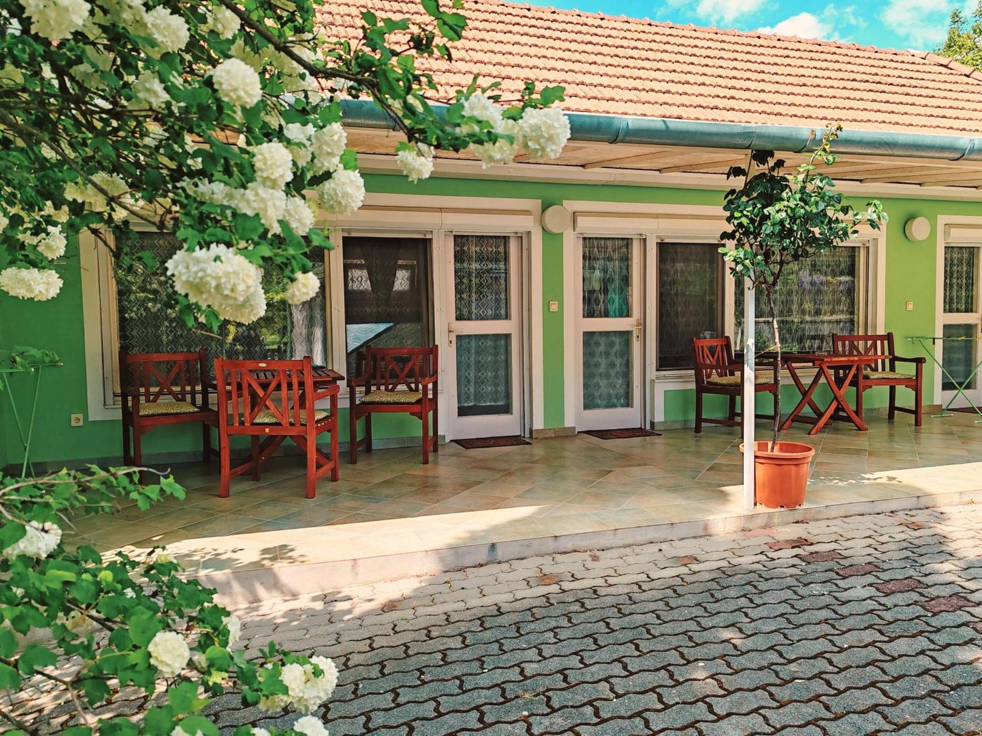 Elisoria Apartments Cserszegtomaj Buitenkant foto