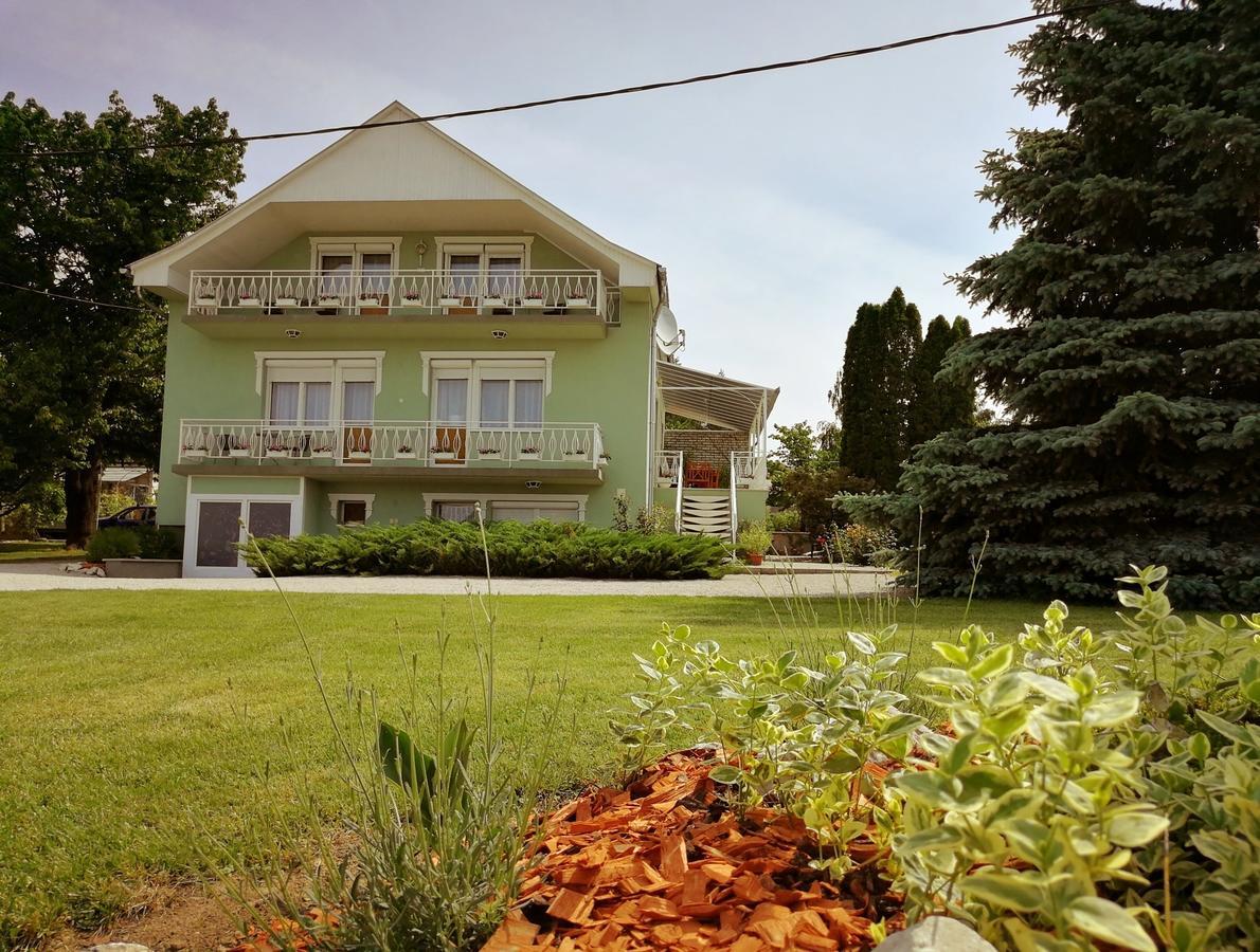 Elisoria Apartments Cserszegtomaj Buitenkant foto