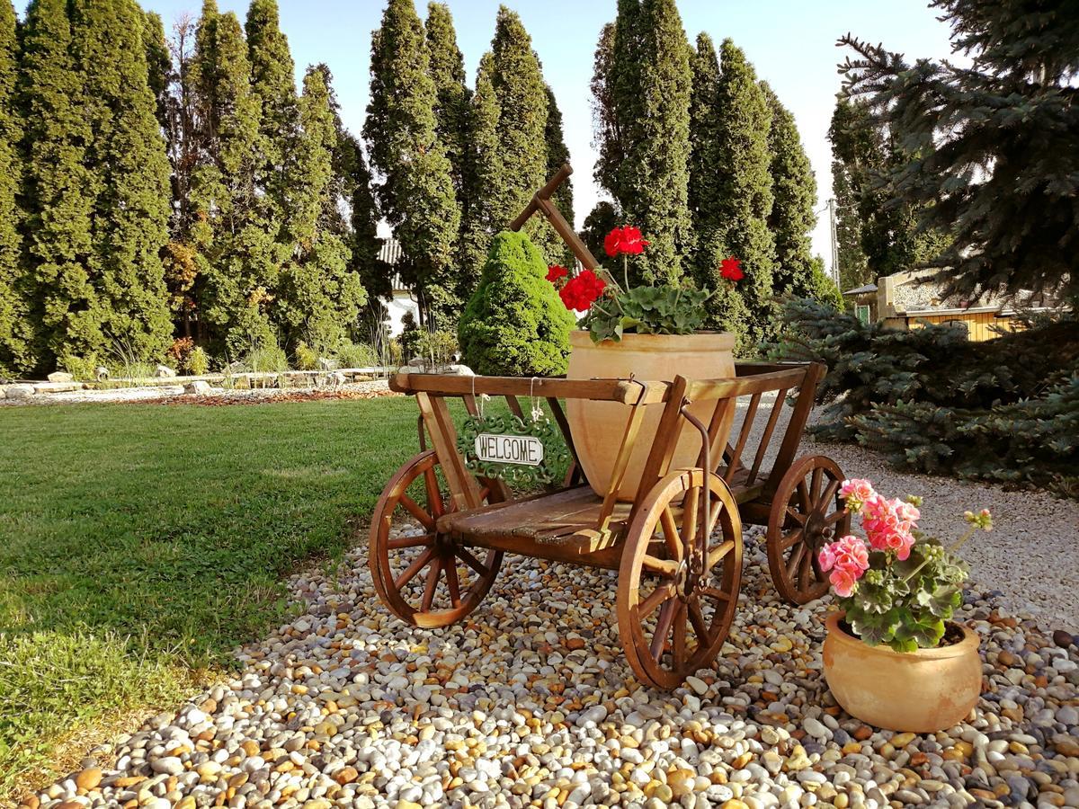 Elisoria Apartments Cserszegtomaj Buitenkant foto